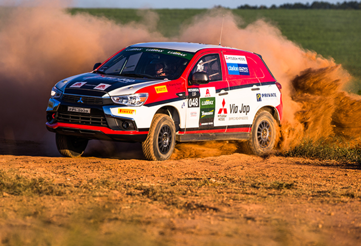 Marca de veículos realiza experiências off-road pelo Brasil