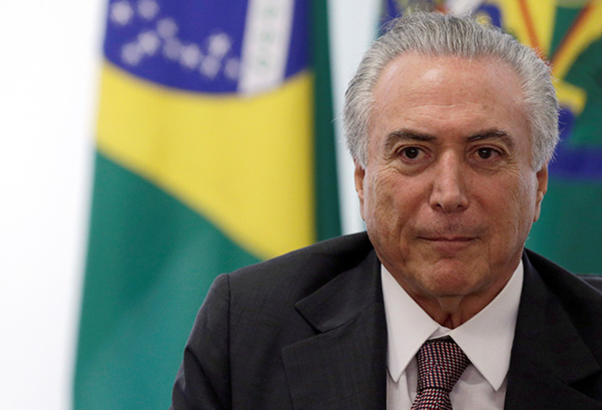 Michel Temer tenta acalmar crise via WhatsApp