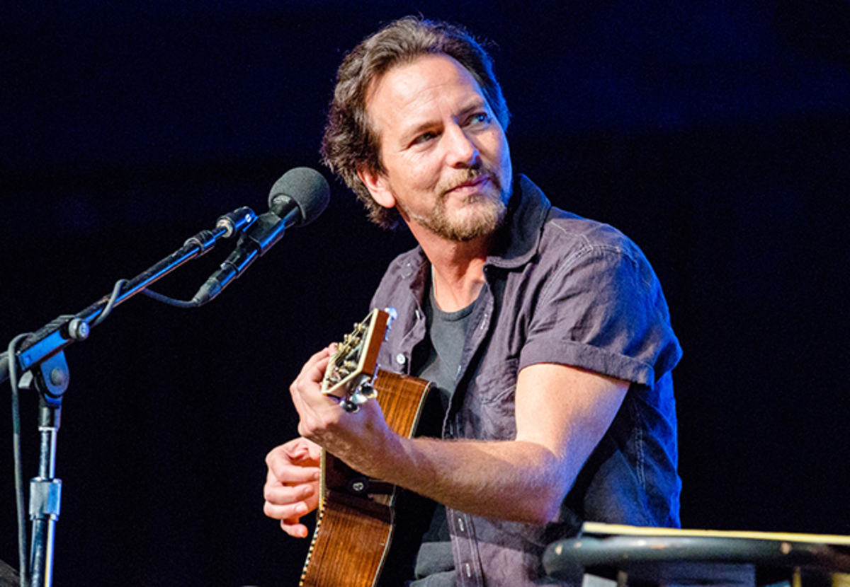 Eddie Vedder anuncia dois shows solo em São Paulo