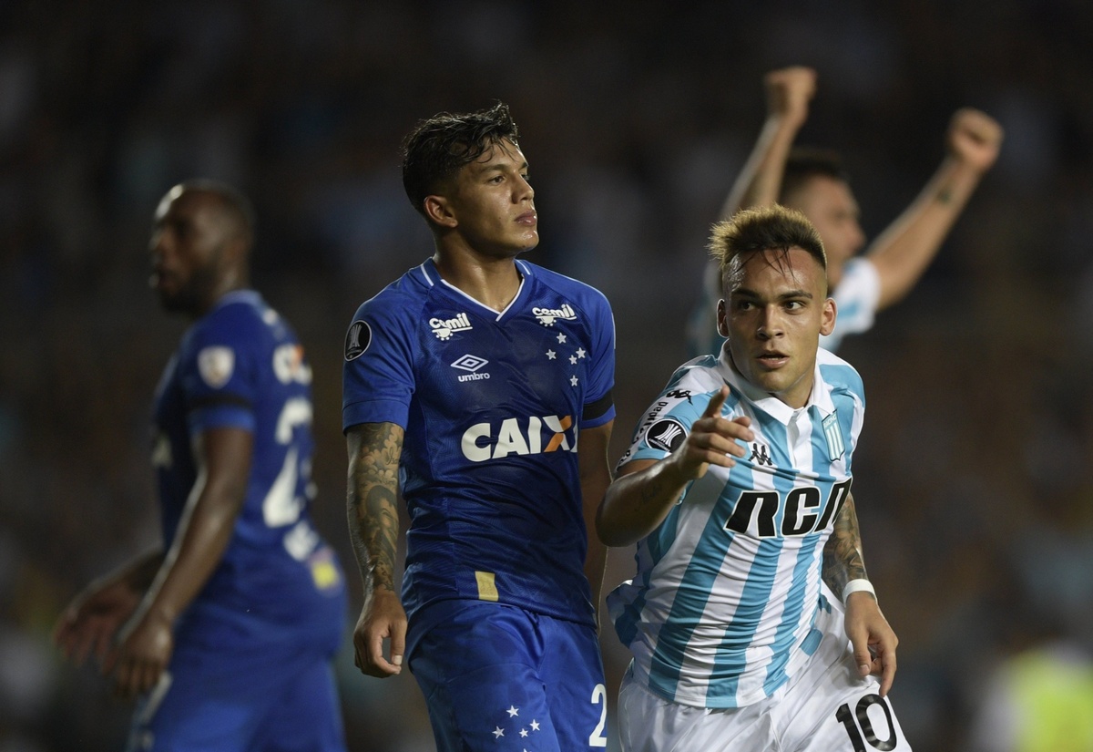 Cruzeiro perde para Racing na estreia da Libertadores da América