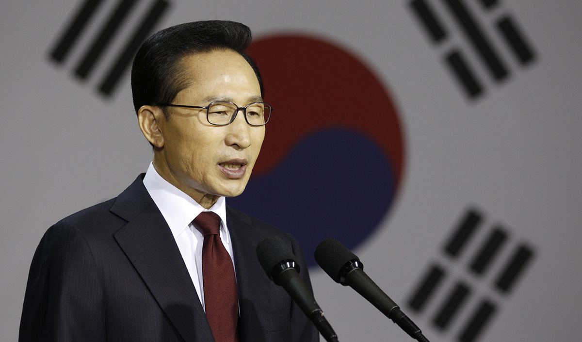 Ex-presidente sul-coreano Lee Myung-bak admitiu ter recebido propina durante mandato