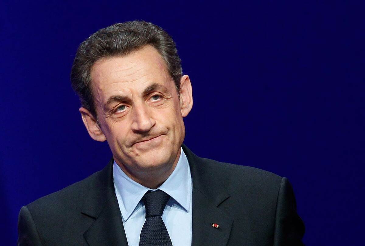 Ex-presidente da França, Nicolas Sarkozy foi detido sob suspeita de financiamento ilegal