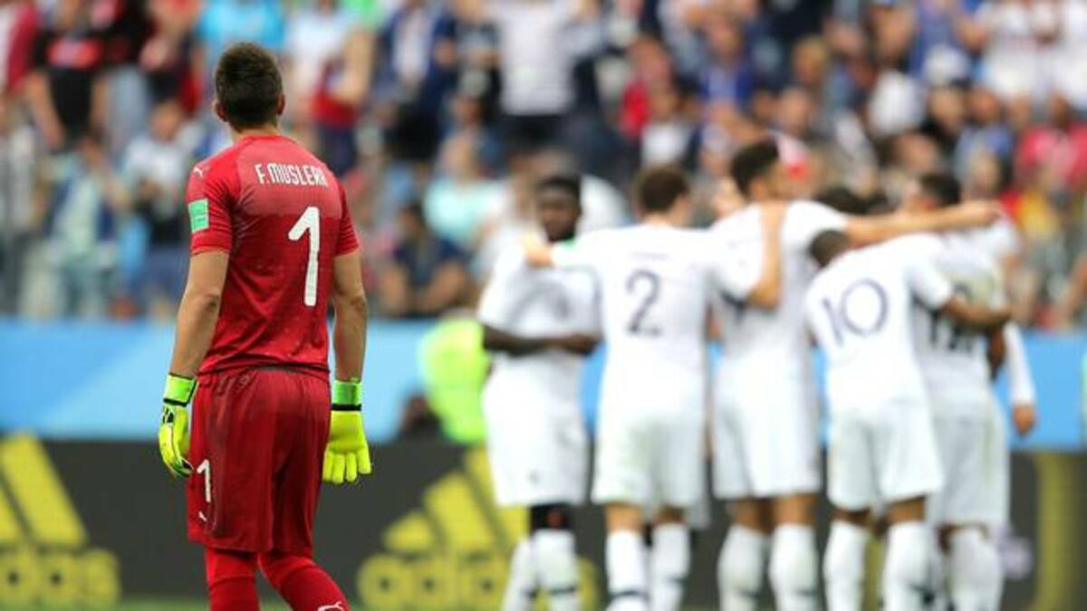 Muslera falha, França bate Uruguai e vai à semifinal