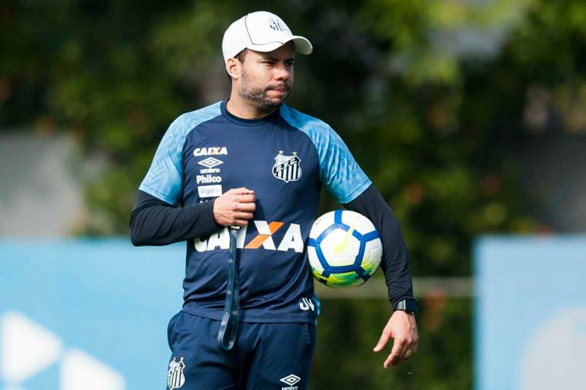 Santos não sai do zero com o Querétaro e passa em branco na intertemporada