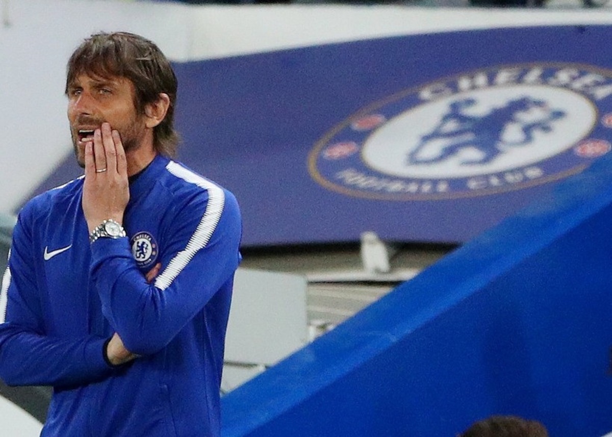 Chelsea anuncia demissão de Antonio Conte