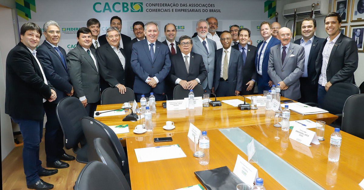 Sebrae e CACB selam parceria para fortalecer setor de comércio